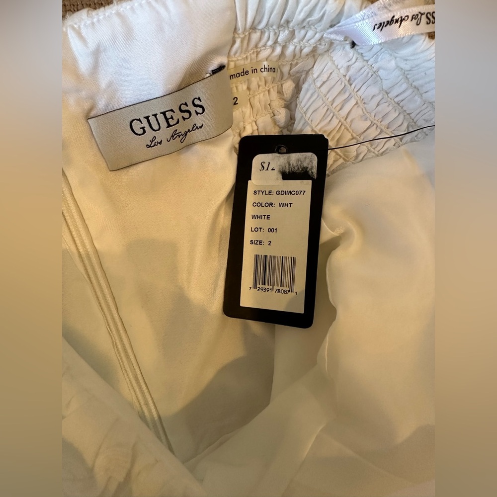 Guess - Picture 9 of 10